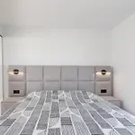 Penthouse In Paraiso Pueblo Style & Serenity * Εστεπόνα