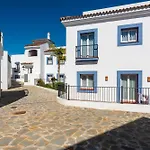 Penthouse In Paraiso Pueblo Style & Serenity * Εστεπόνα