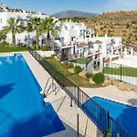 Penthouse In Paraiso Pueblo Style & Serenity Εστεπόνα