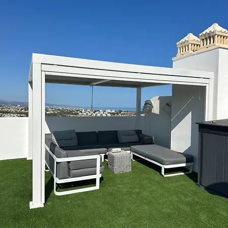 Penthouse In Paraiso Pueblo Style & Serenity Estepona