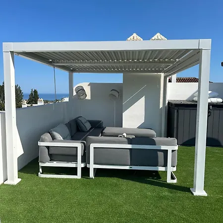 Penthouse In Paraiso Pueblo Style & Serenity Estepona