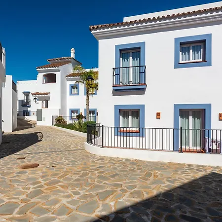 Penthouse In Paraiso Pueblo Style & Serenity * Estepona