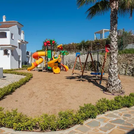 Penthouse In Paraiso Pueblo Style & Serenity Estepona