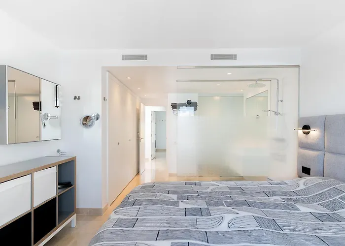 Penthouse In Paraiso Pueblo Style & Serenity Εστεπόνα