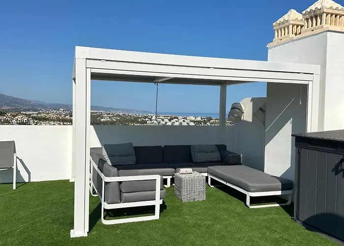 Penthouse In Paraíso Pueblo Style&serenity Apartamento Estepona
