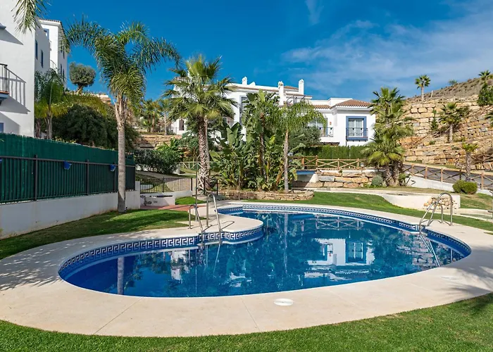 Penthouse In Paraíso Pueblo Style&serenity Apartamento Estepona