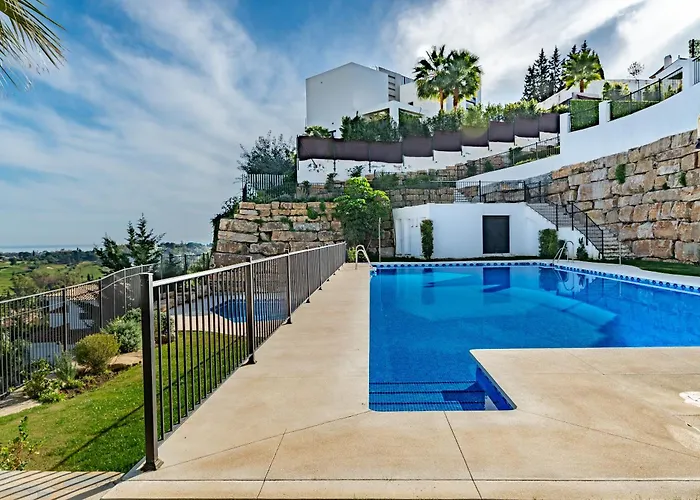 Penthouse In Paraíso Pueblo Style&serenity Estepona